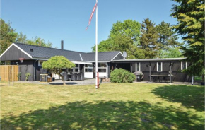 Gorgeous Home In Juelsminde With Sauna